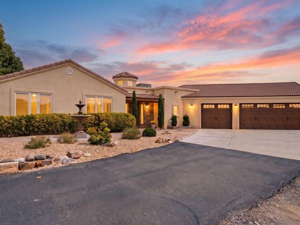 6900 Vatapa Road NE, Rio Rancho, NM 87144