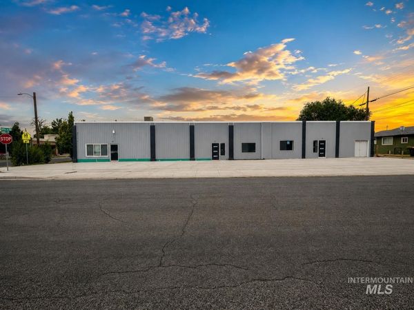 561 E Main Ave, Twin Falls, ID 83301