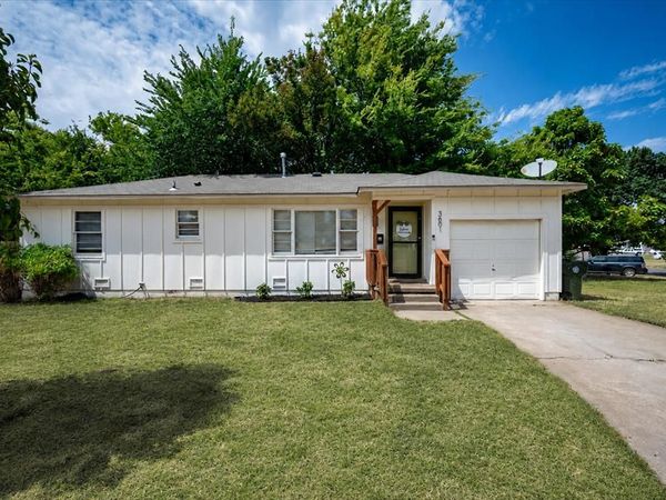 3601 Woodside Drive, Midwest City, OK 73110