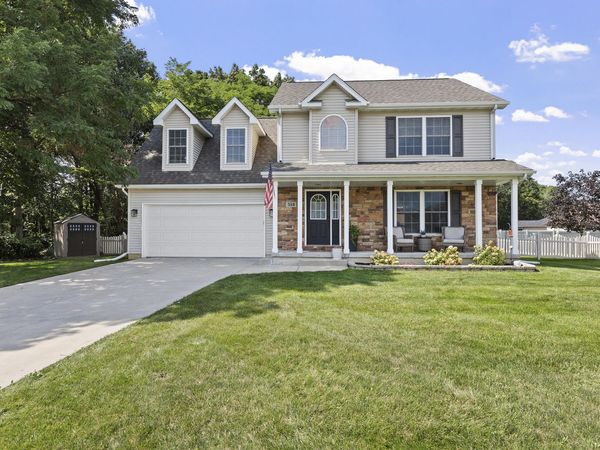 518 Carrington Lane , Valparaiso, IN 46385