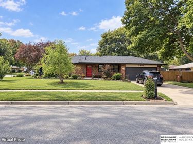 2900 S 53rd Street, Lincoln, NE 68506