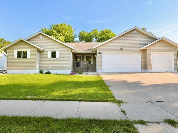 1312 NE 15th Avenue, Aberdeen, SD 57401
