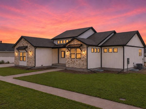 14831 Westfield Ave, Chubbuck, ID 83202