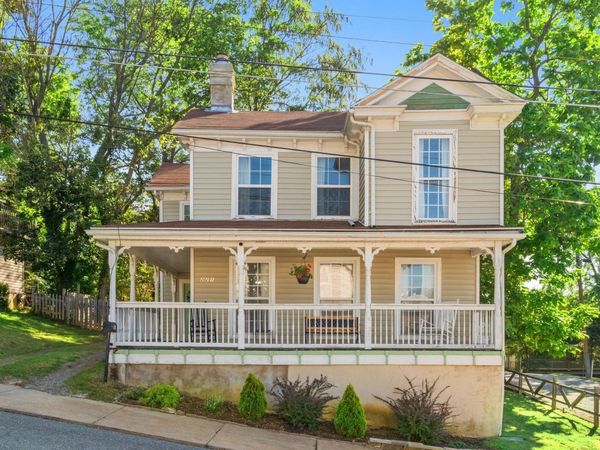 221 RESERVOIR ST , Staunton, VA 24401