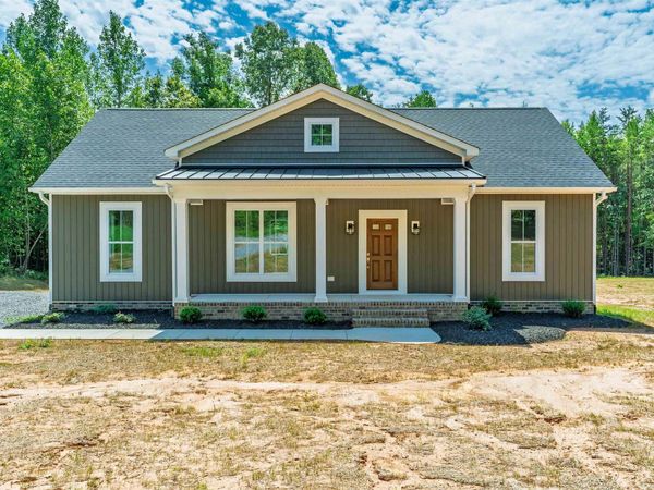 5672 DARLINGTON HEIGHTS RD, Farmville, VA 23901