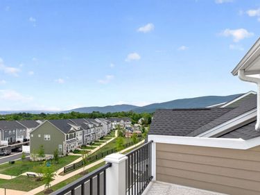 790 PARK RIDGE DR , Crozet, VA 22932