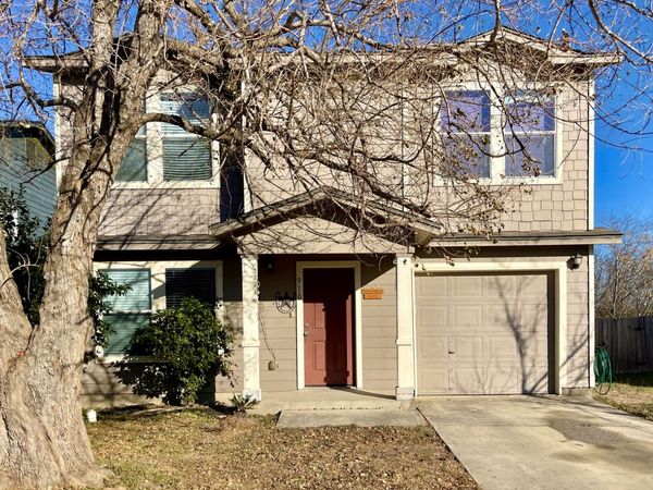 910 Absolon Farm, San Antonio, TX 78228