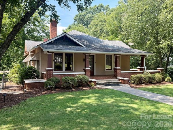 123 S Sycamore Street , Mooresville, NC 28115