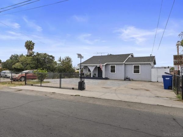 2335 Bonita St, Lemon Grove, CA 91945
