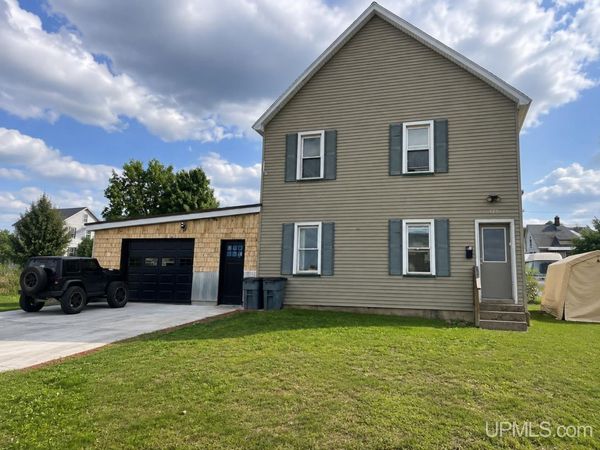 329 Cedar Street, Ishpeming, MI 49849