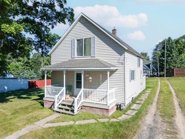 29 Center Avenue, Gaastra, MI 49927