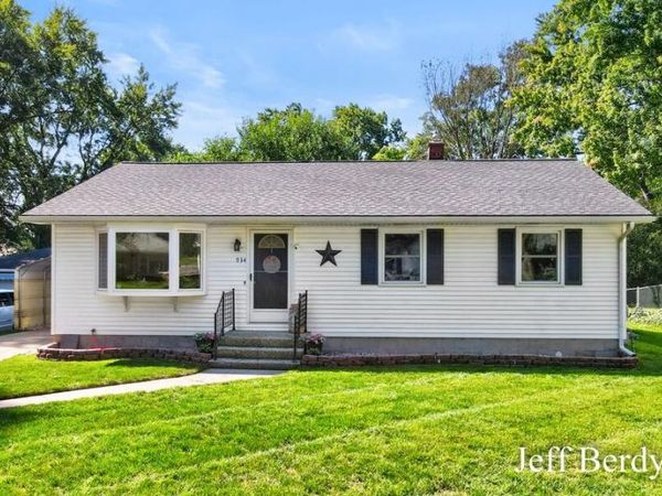 934 Harding Street NW, Grand Rapids, MI 49544