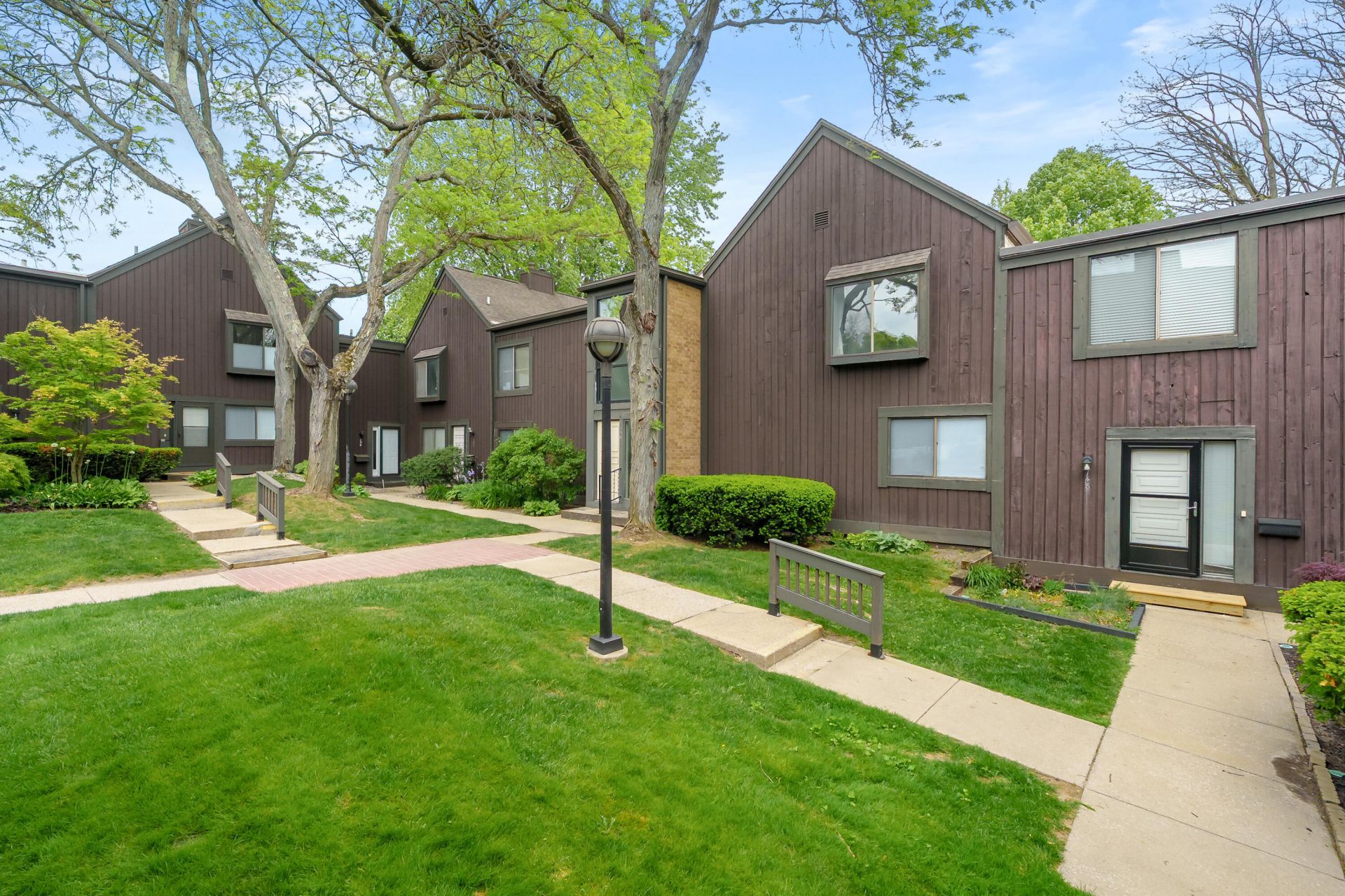 150 Carberry Hill Court, Unit D, Kalamazoo, MI 49006 Main Photo