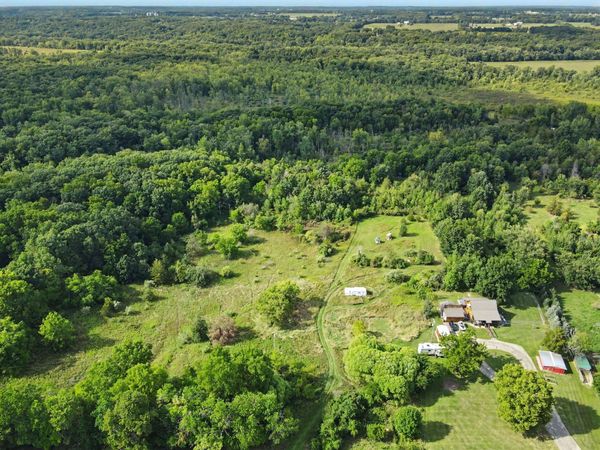 V/L E Riverside, Lyons, MI 48851