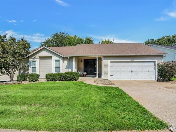 2003 Krause Hill Place, Florissant, MO 63031