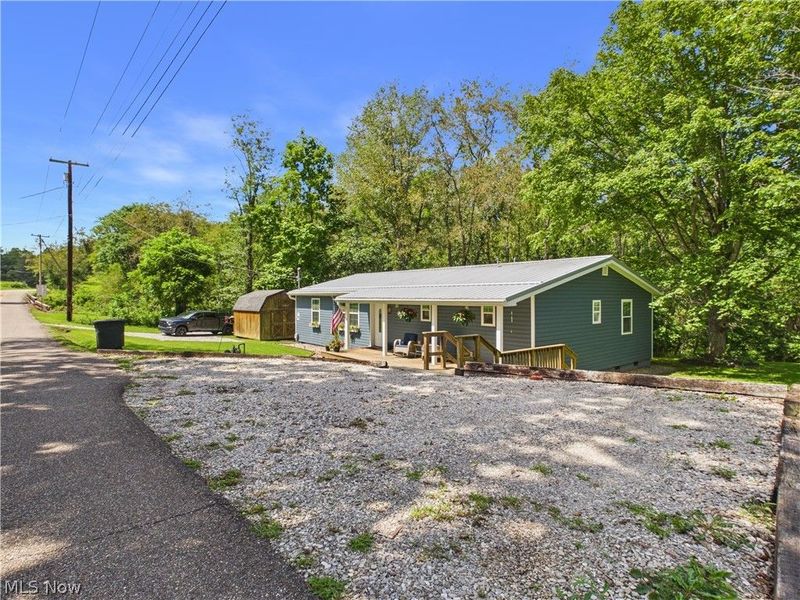 955 Gantsville Road, Little Hocking, OH 45742 Photo 4