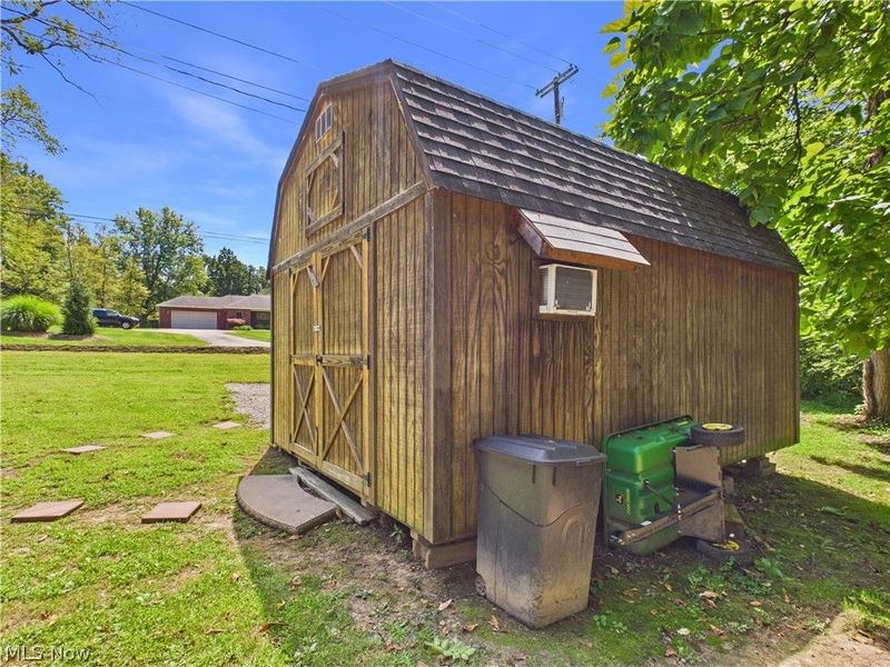 955 Gantsville Road, Little Hocking, OH 45742 Photo 8