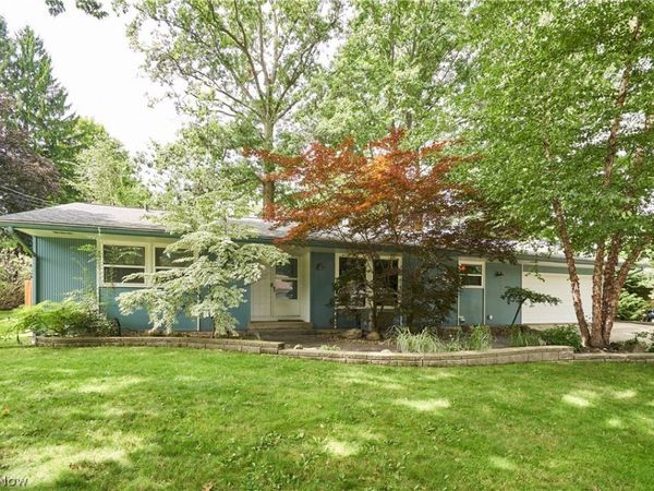 358 Sandhurst Road , Akron, OH 44333