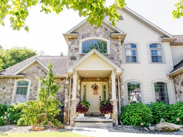 8808 Eastlynn Avenue NW, Massillon, OH 44646