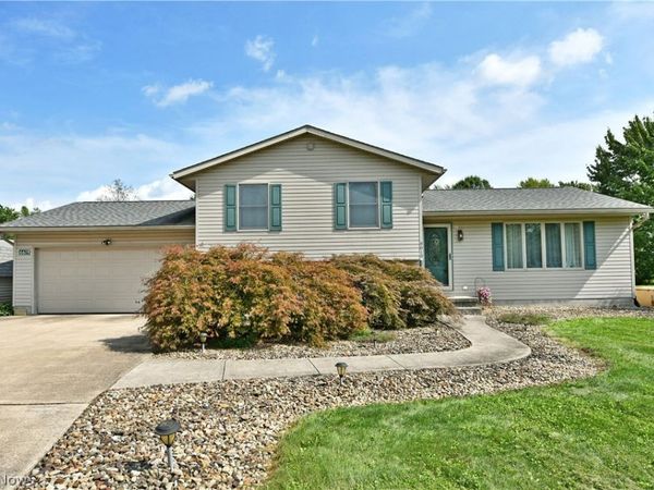 6619 Palmyra Road SW, Warren, OH 44481
