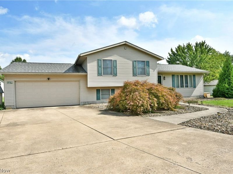 6619 Palmyra Road SW, Warren, OH 44481 Photo 1
