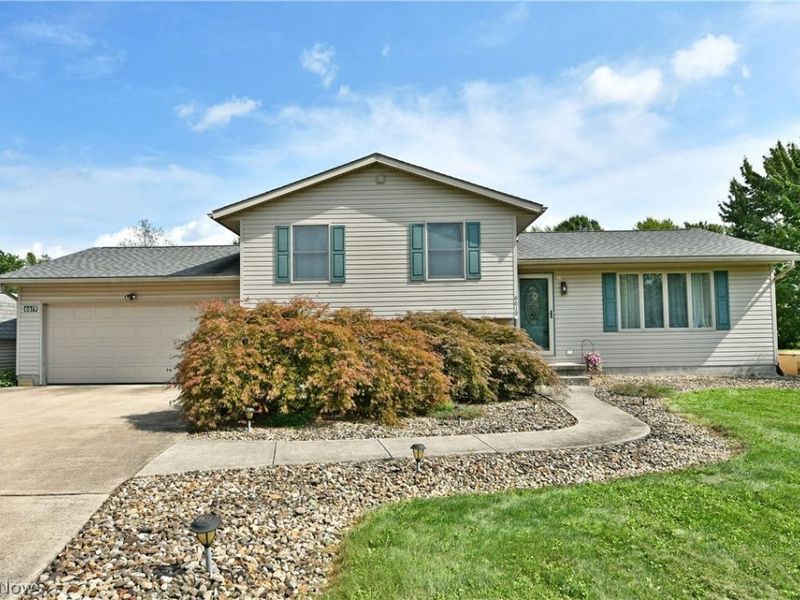 6619 Palmyra Road SW, Warren, OH 44481 Photo 2