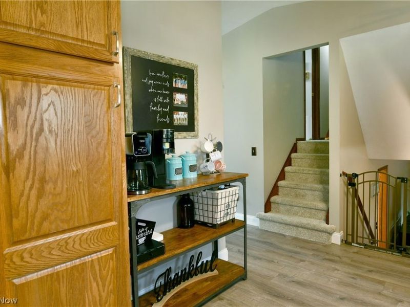 6619 Palmyra Road SW, Warren, OH 44481 Photo 22