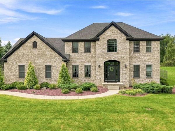 8518 Ivy Hill Drive , Poland, OH 44514