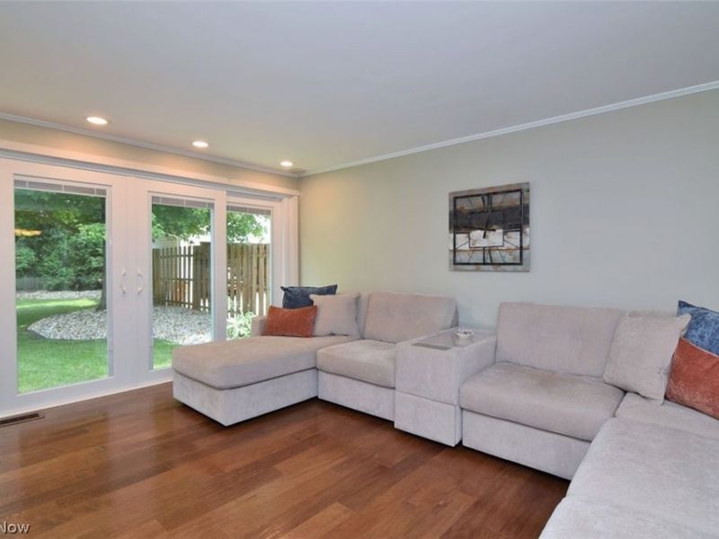 2299 Lalemant Road, University Heights, OH 44118 Photo 15