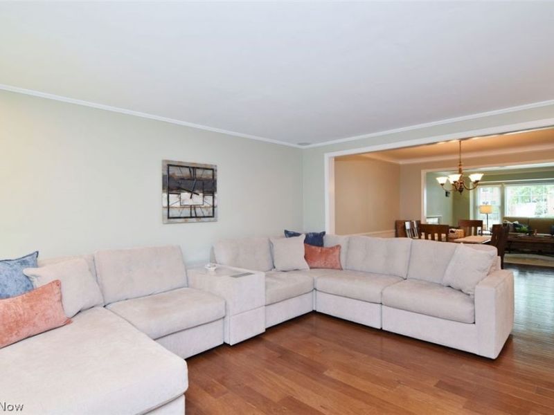 2299 Lalemant Road, University Heights, OH 44118 Photo 16