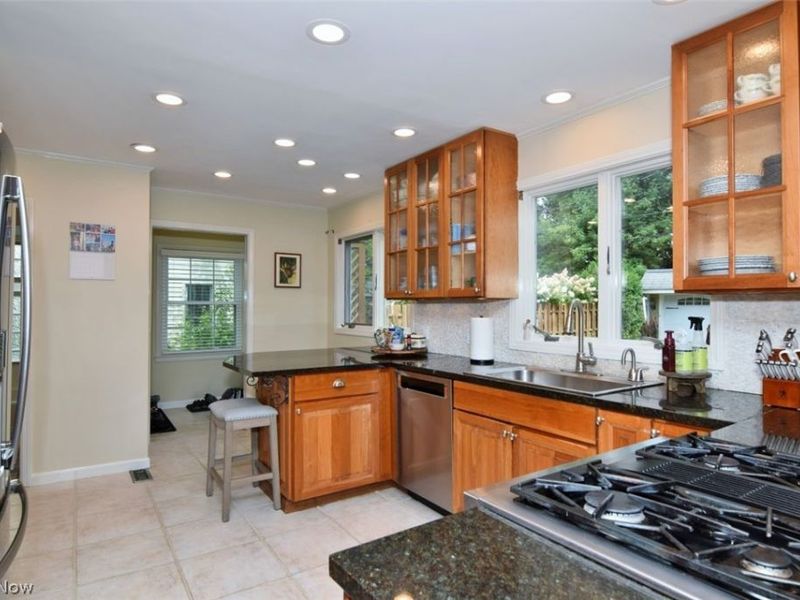 2299 Lalemant Road, University Heights, OH 44118 Photo 17