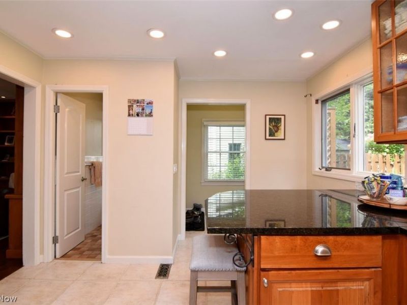 2299 Lalemant Road, University Heights, OH 44118 Photo 21