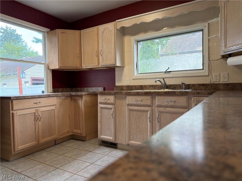 193 Fremont Avenue, Akron, OH 44312 Photo 8