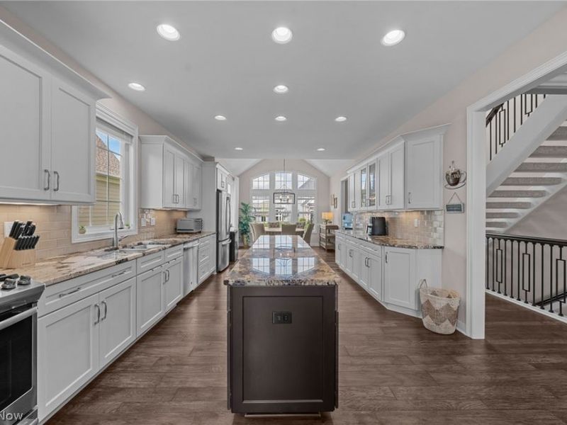3900 Matisse Circle, Pepper Pike, OH 44124 Photo 12