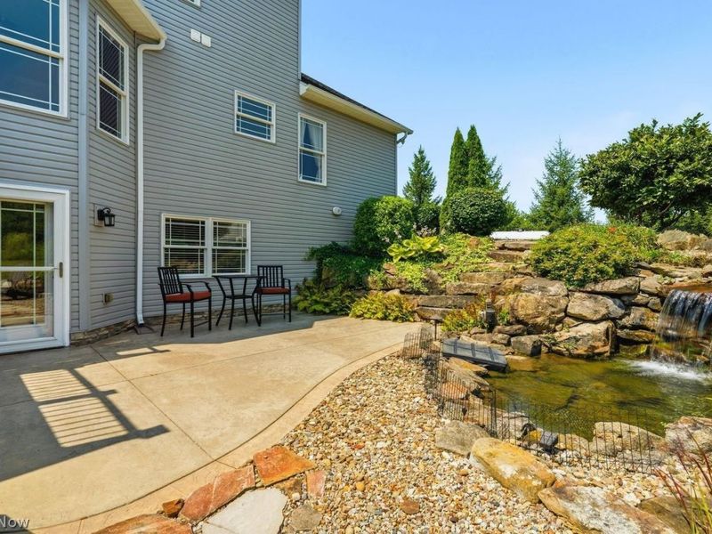 10685 Beech Street NE, Louisville, OH 44641 Photo 32