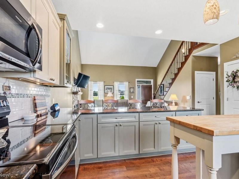 10685 Beech Street NE, Louisville, OH 44641 Photo 8