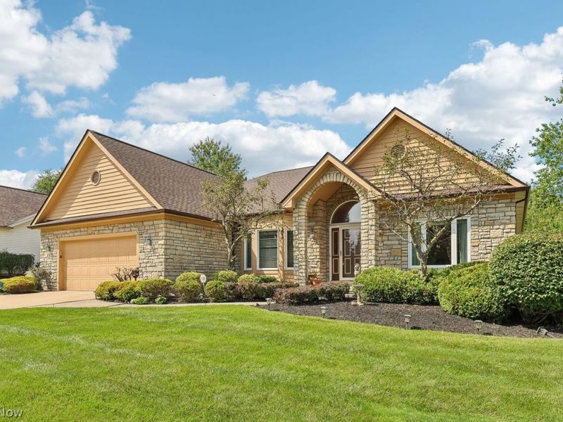 36545 Aberdeen Lane, Solon, OH 44139 Photo 2