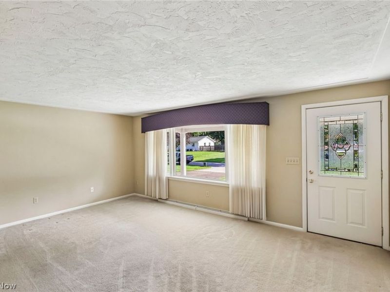 5860 Clement Drive, Lorain, OH 44053 Photo 10