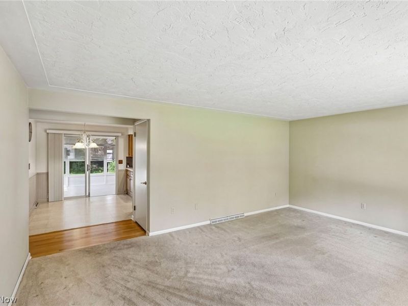 5860 Clement Drive, Lorain, OH 44053 Photo 11