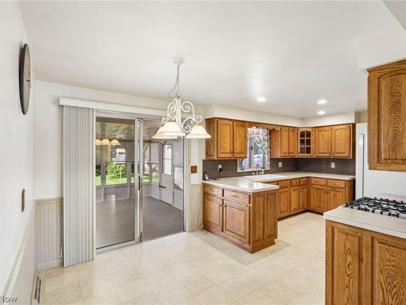 5860 Clement Drive, Lorain, OH 44053 Photo 14