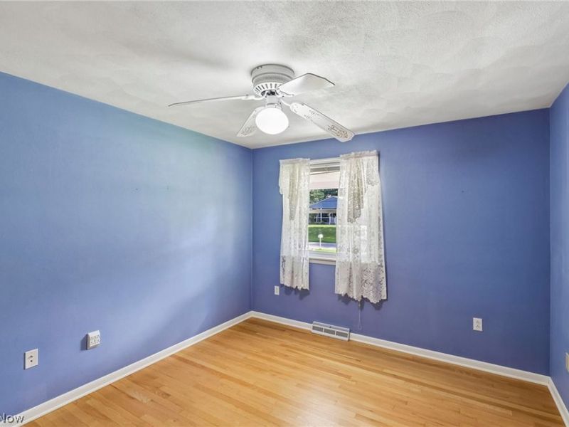 5860 Clement Drive, Lorain, OH 44053 Photo 22