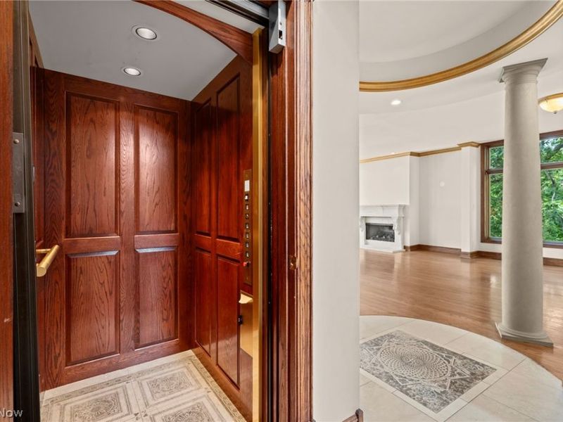 2351 Edgehill Road, Cleveland, OH 44106 Photo 7