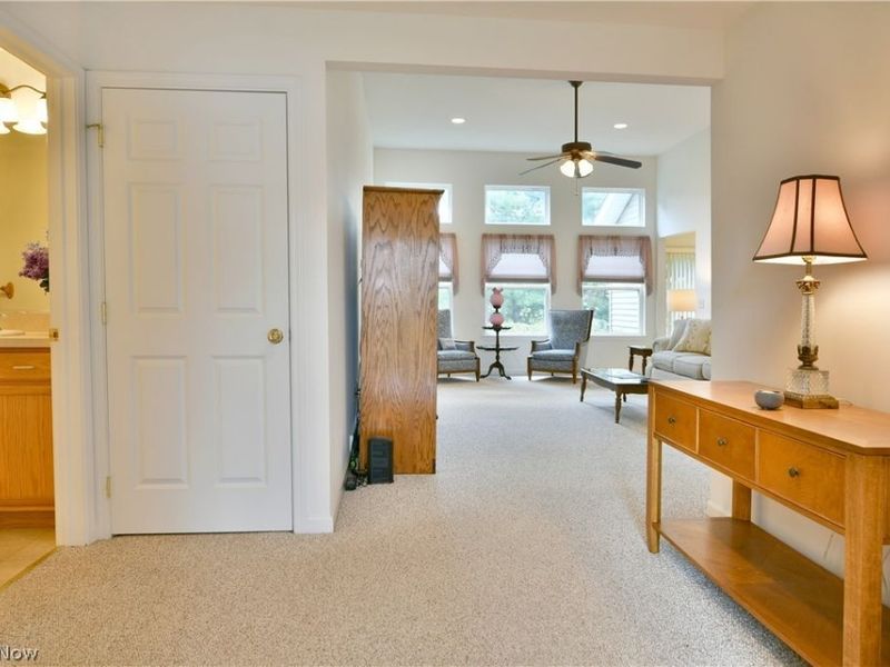 7 Danbury Court NW, Warren, OH 44481 Photo 12