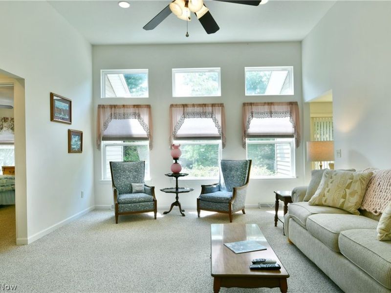 7 Danbury Court NW, Warren, OH 44481 Photo 13