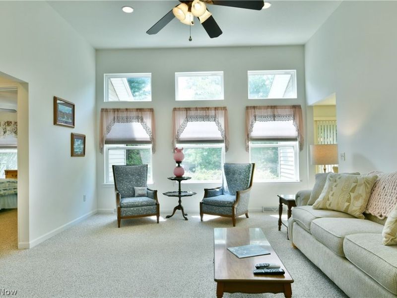 7 Danbury Court NW, Warren, OH 44481 Photo 14