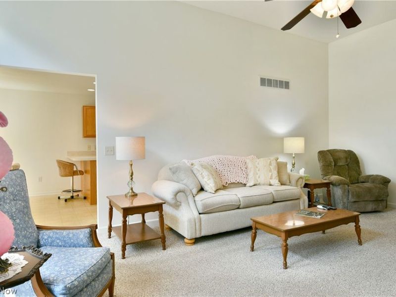 7 Danbury Court NW, Warren, OH 44481 Photo 18
