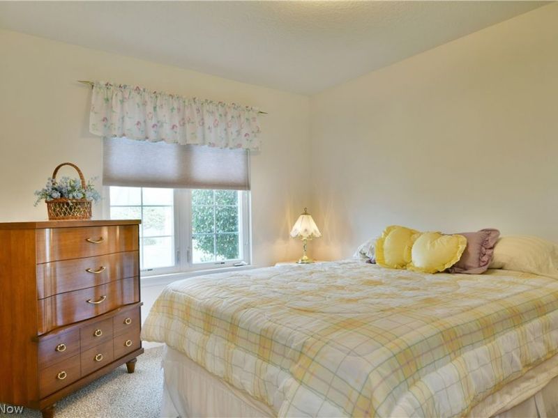 7 Danbury Court NW, Warren, OH 44481 Photo 23