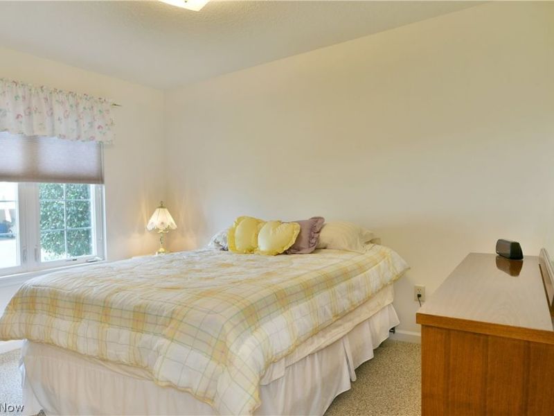 7 Danbury Court NW, Warren, OH 44481 Photo 24