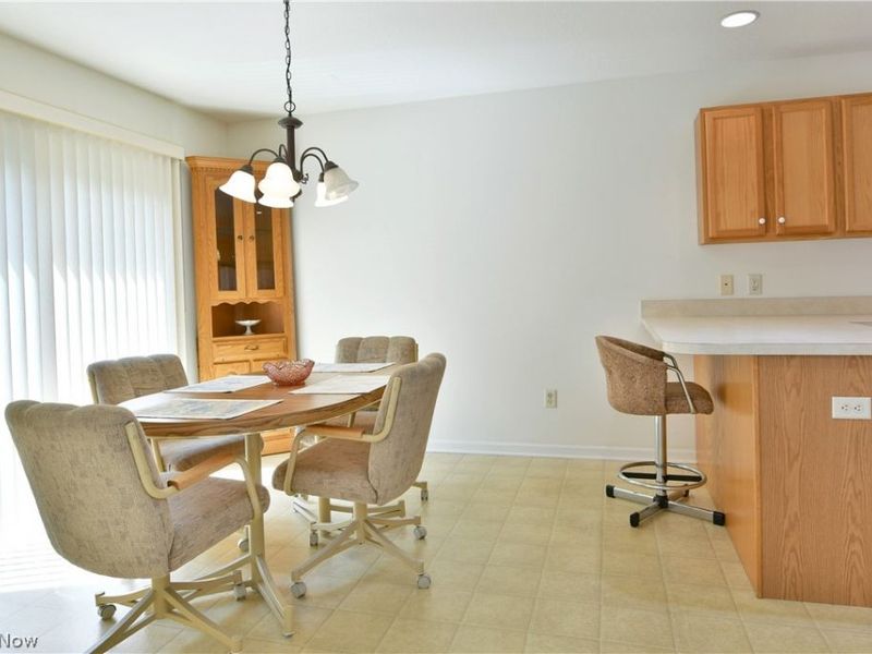 7 Danbury Court NW, Warren, OH 44481 Photo 31