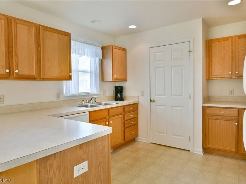 7 Danbury Court NW, Warren, OH 44481 Photo 35